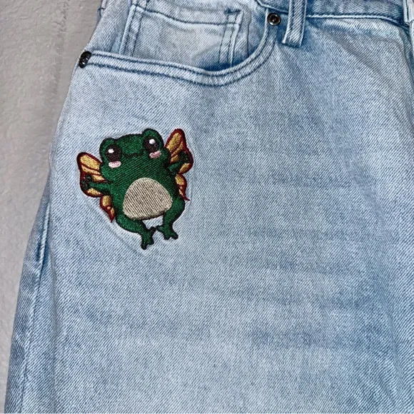 Hot Topic Jeans Frog Mushroom Embroidered Chic Y2K Women’s Sz9 Cute‎ Casual - Picture 10 of 12